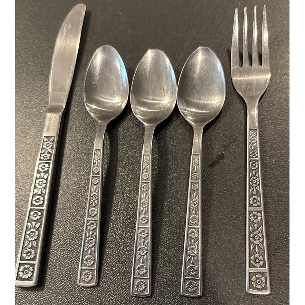 Imperial International Serta Stainless Steel 3 Teaspoons 1‎ Salad Fork 1 Knife